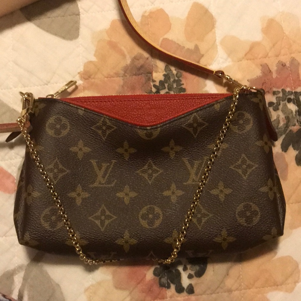 Louis Vuitton Pallas Clutch